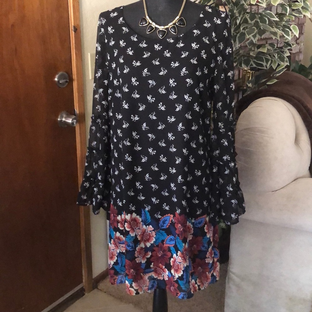 Hayes & Ashbury 70’s Style Dress
